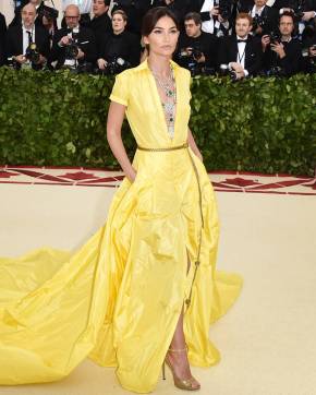rs_1080x1350-180507163901-1080x1350-Met-Gala-2018-lily-Aldridge